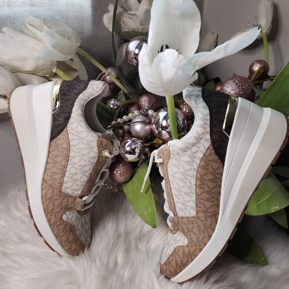 Michael Michael Kors Mabel Wedge Sneaker - Women's8.5 new